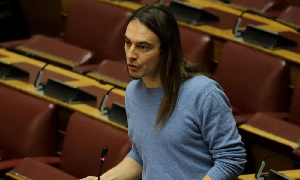 Αρσένης: Μεταφορά προσφύγων σε έρημα χωρία με ηλικιωμένους